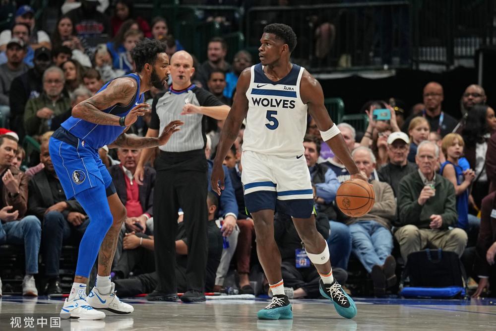 由于西班牙 由于西班牙